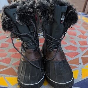 3M Thinsulate Black and Brown Winter Boots with Fur